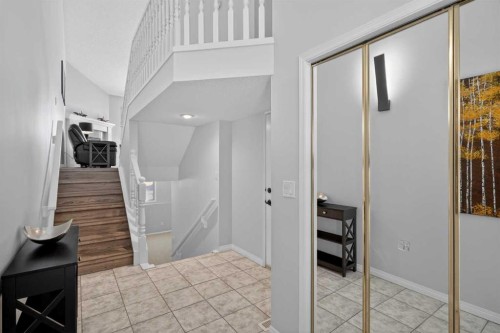 156 Sunlake Gardens Se, Calgary, AB - Indoor Photo Showing Other Room