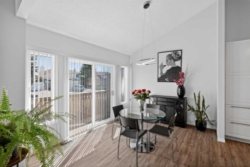 156 Sunlake Gardens Se, Calgary, AB - Indoor Photo Showing Dining Room