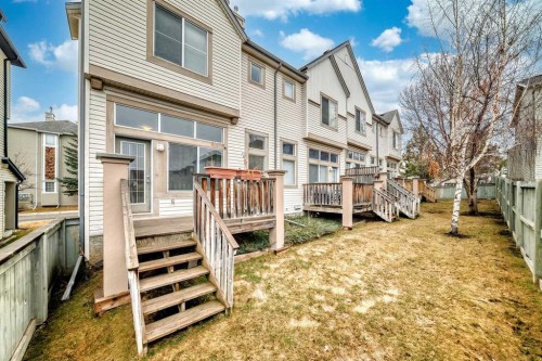 17 Copperfield Court Se, Calgary, AB - Outdoor