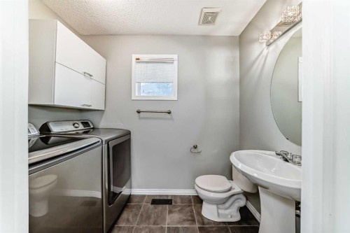 17 Copperfield Court Se, Calgary, AB - Indoor