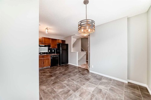 17 Copperfield Court Se, Calgary, AB - Indoor Photo Showing Kitchen