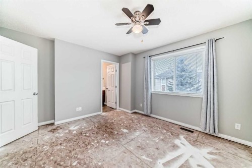 17 Copperfield Court Se, Calgary, AB - Indoor Photo Showing Other Room