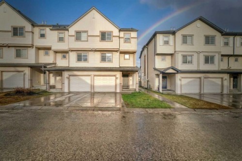 17 Copperfield Court Se, Calgary, AB - Outdoor With Facade