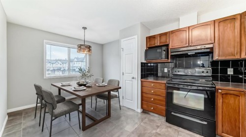 17 Copperfield Court Se, Calgary, AB - Indoor