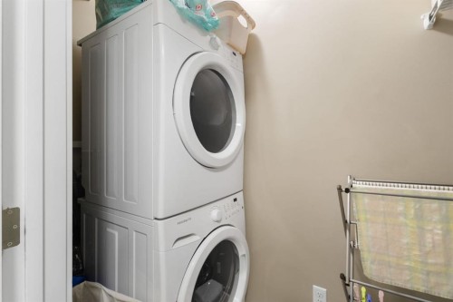 1237-81 Legacy Boulevard Se, Calgary, AB - Indoor Photo Showing Laundry Room