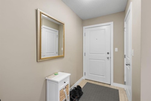 1237-81 Legacy Boulevard Se, Calgary, AB - Indoor Photo Showing Other Room