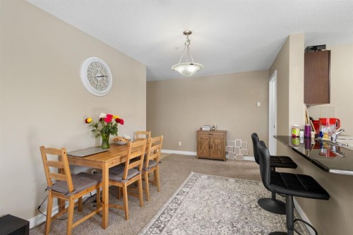 1237-81 Legacy Boulevard Se, Calgary, AB - Indoor Photo Showing Dining Room