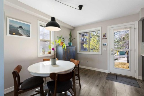 125 Copperpond Common Se, Calgary, AB - Indoor Photo Showing Dining Room