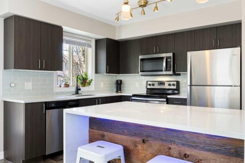 125 Copperpond Common Se, Calgary, AB - Indoor Photo Showing Kitchen With Stainless Steel Kitchen With Upgraded Kitchen