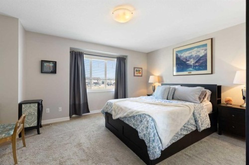 125 Copperpond Common Se, Calgary, AB - Indoor Photo Showing Bedroom