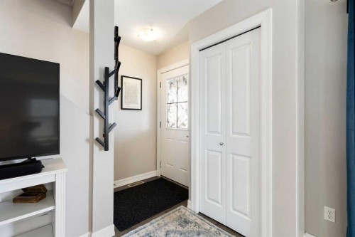 125 Copperpond Common Se, Calgary, AB - Indoor Photo Showing Other Room