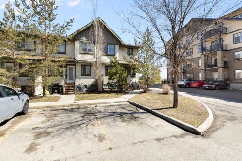 125 Copperpond Common Se, Calgary, AB - Outdoor With Facade