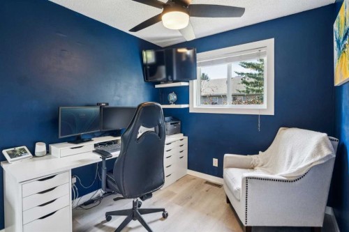 1336 154 Avenue Sw, Calgary, AB - Indoor Photo Showing Office