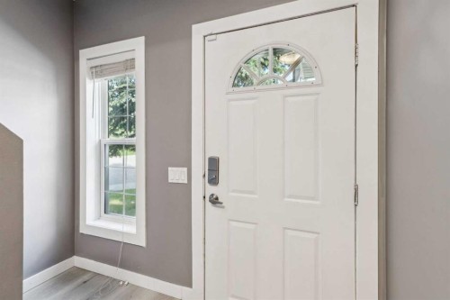 1336 154 Avenue Sw, Calgary, AB - Indoor Photo Showing Other Room