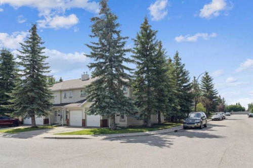 1336 154 Avenue Sw, Calgary, AB - Outdoor With Facade