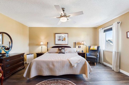 1910 High Park Circle Nw, High River, AB - Indoor Photo Showing Bedroom