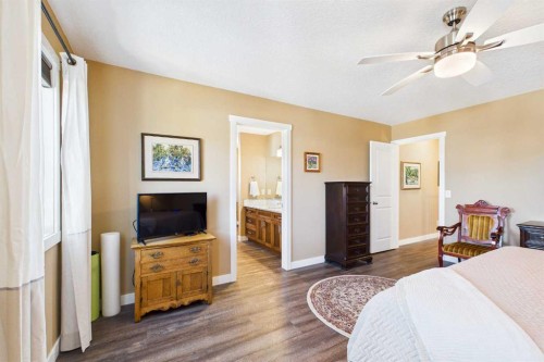 1910 High Park Circle Nw, High River, AB - Indoor Photo Showing Bedroom