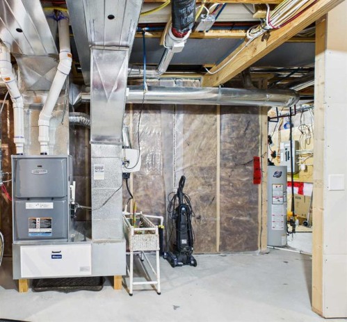 1910 High Park Circle Nw, High River, AB - Indoor Photo Showing Basement