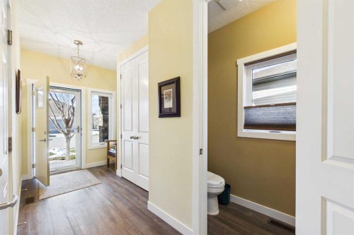 1910 High Park Circle Nw, High River, AB - Indoor Photo Showing Other Room