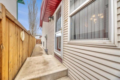 280 Cramond Close Se, Calgary, AB - Outdoor With Exterior