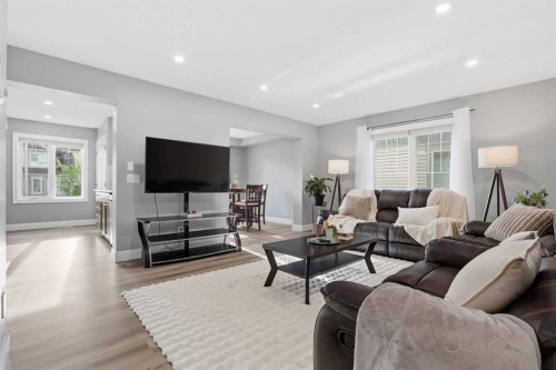 52 Windstone Green Sw, Airdrie, AB - Indoor Photo Showing Living Room