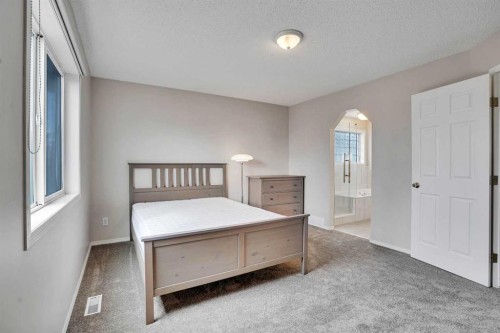 391 Millrise Square Sw, Calgary, AB - Indoor Photo Showing Bedroom