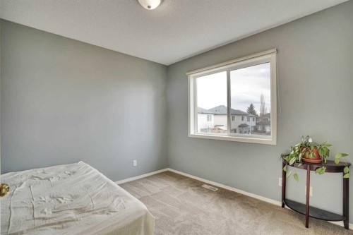 391 Millrise Square Sw, Calgary, AB - Indoor Photo Showing Bedroom
