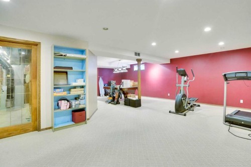 391 Millrise Square Sw, Calgary, AB - Indoor Photo Showing Gym Room