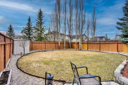 391 Millrise Square Sw, Calgary, AB - Outdoor With Backyard