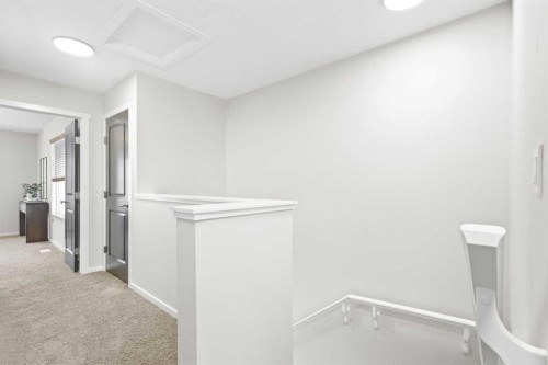 83 Evansview Gardens Nw, Calgary, AB - Indoor Photo Showing Other Room