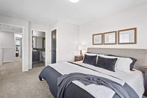 83 Evansview Gardens Nw, Calgary, AB - Indoor Photo Showing Bedroom