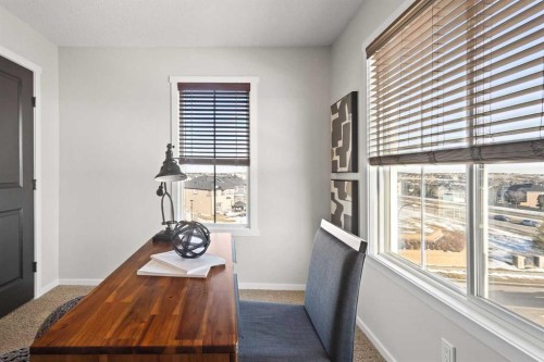 83 Evansview Gardens Nw, Calgary, AB - Indoor Photo Showing Other Room