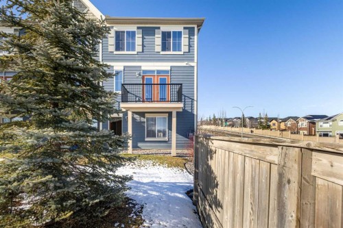 83 Evansview Gardens Nw, Calgary, AB - Outdoor With Balcony