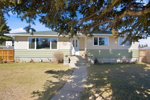 5601 51 Street  Olds, AB T4H 1H9