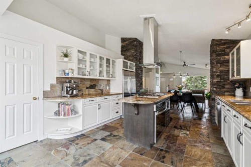 127 Mt Assiniboine Circle Se, Calgary, AB 