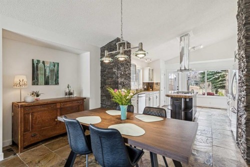 127 Mt Assiniboine Circle Se, Calgary, AB 