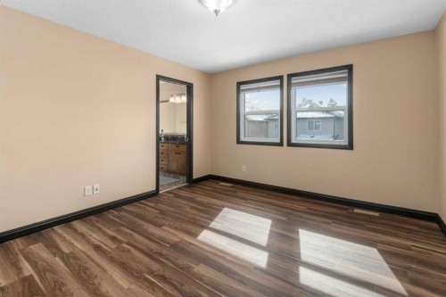 18 Autumn Circle Se, Calgary, AB - Indoor Photo Showing Other Room