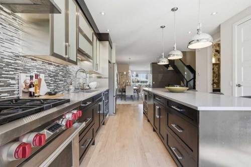 1923 49 Avenue Sw, Calgary, AB - Indoor Photo Showing Kitchen With Upgraded Kitchen