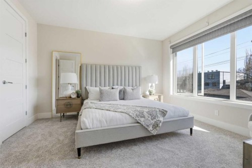 1923 49 Avenue Sw, Calgary, AB - Indoor Photo Showing Bedroom