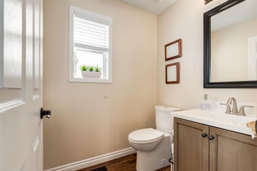 34 Arbour Crest Circle Nw, Calgary, AB - Indoor Photo Showing Bathroom