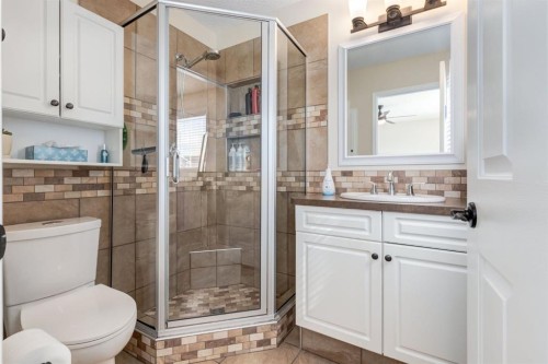 34 Arbour Crest Circle Nw, Calgary, AB - Indoor Photo Showing Bathroom
