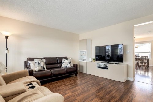 34 Arbour Crest Circle Nw, Calgary, AB - Indoor Photo Showing Living Room