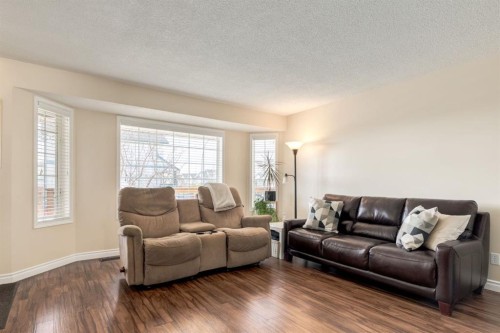 34 Arbour Crest Circle Nw, Calgary, AB - Indoor Photo Showing Living Room