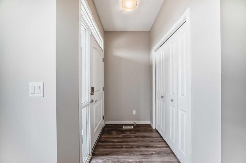 18 Willow Crescent, Okotoks, AB - Indoor Photo Showing Other Room