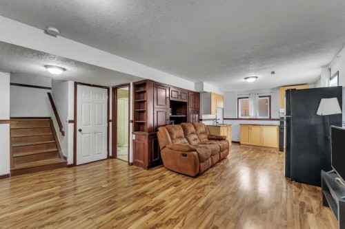 113 West Creek Pond, Chestermere, AB - Indoor Photo Showing Other Room
