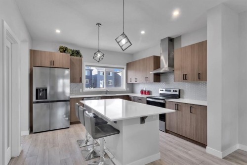 67 Corner Glen Gardens Ne, Calgary, AB - Indoor Photo Showing Kitchen With Stainless Steel Kitchen With Upgraded Kitchen