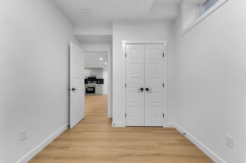 67 Corner Glen Gardens Ne, Calgary, AB - Indoor Photo Showing Other Room