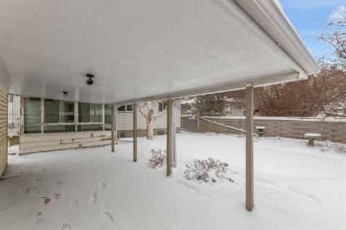 31 Gateway Drive Sw, Calgary, AB - Outdoor