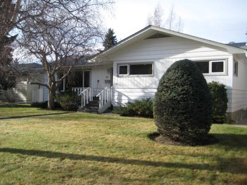 31 Gateway Drive Sw, Calgary, AB - Outdoor