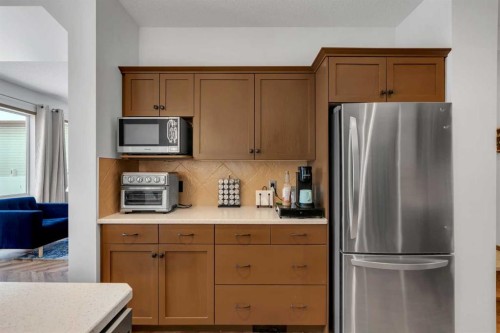 265 Bridlemeadows Common Sw, Calgary, AB - Indoor Photo Showing Kitchen